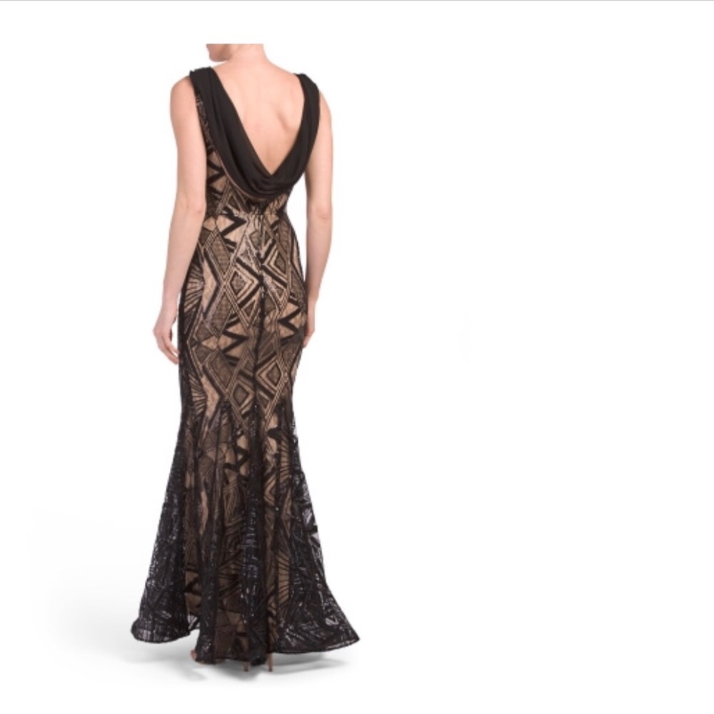 Gown - Picture 2 of 4